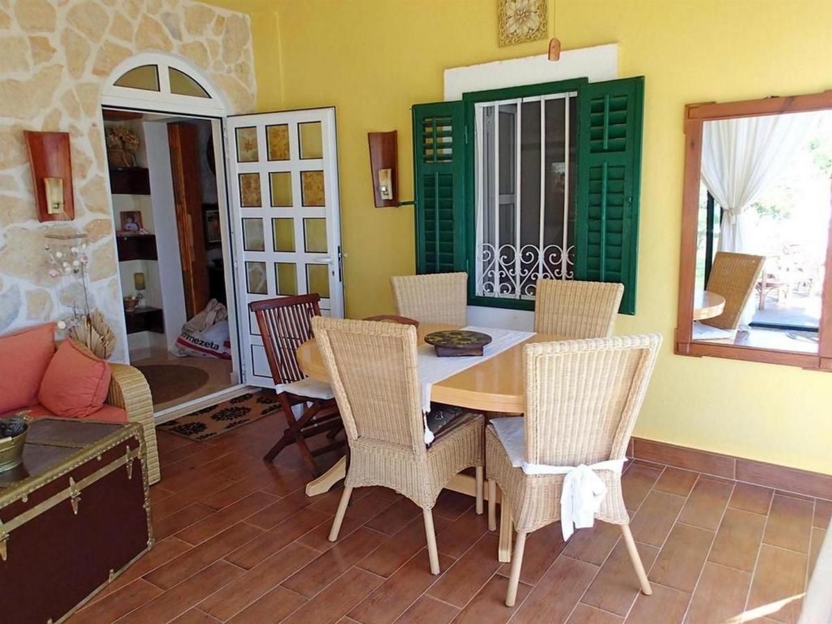 Apartments By The Sea Blace, Neretva Delta - Usce Neretve - 16068 エクステリア 写真